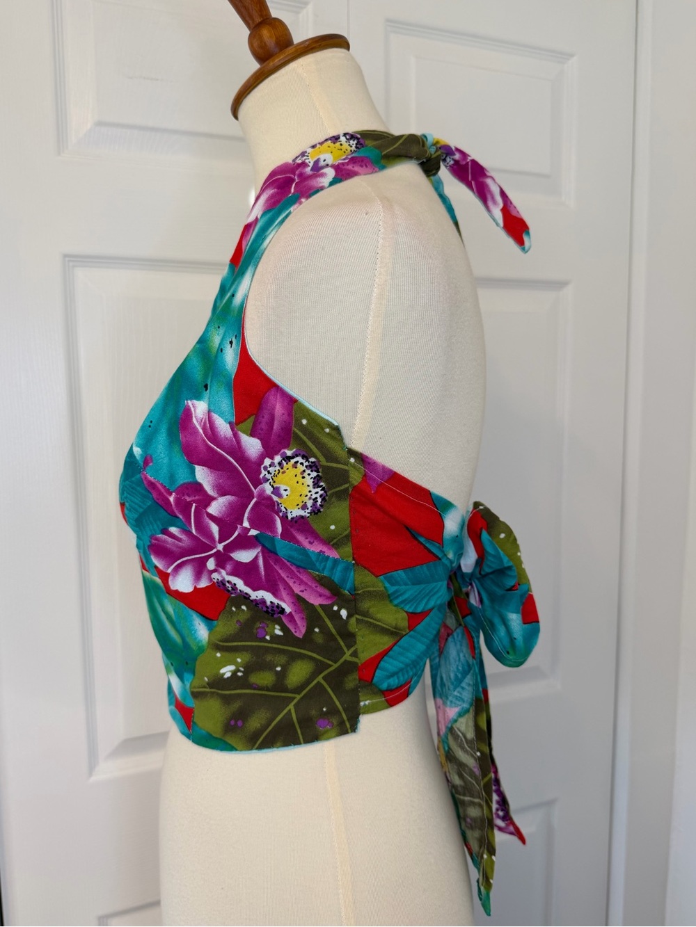 Vintage Cotton Hawaiian Crop Top - Picture 4 of 7